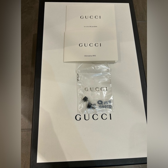 Authentic Gucci Pointed Toe Heels - Picture 9 of 9